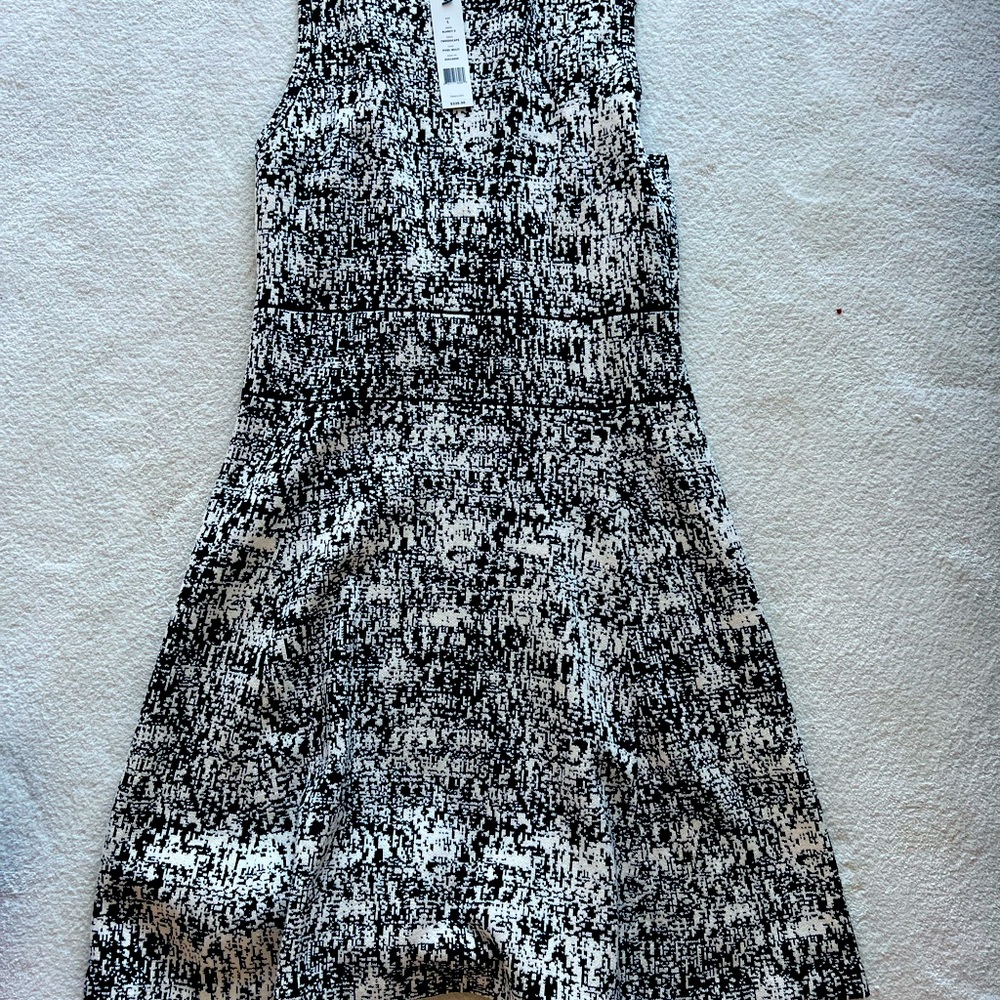 Never worn pullover Knit Theory Dress
